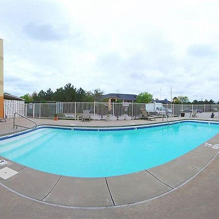 Quality Inn Merriam Kansas City Dış mekan fotoğraf
