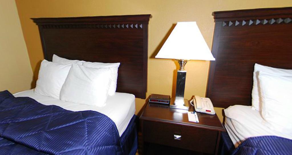 Quality Inn Merriam Kansas City Dış mekan fotoğraf