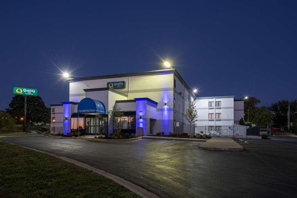 Quality Inn Merriam Kansas City Dış mekan fotoğraf