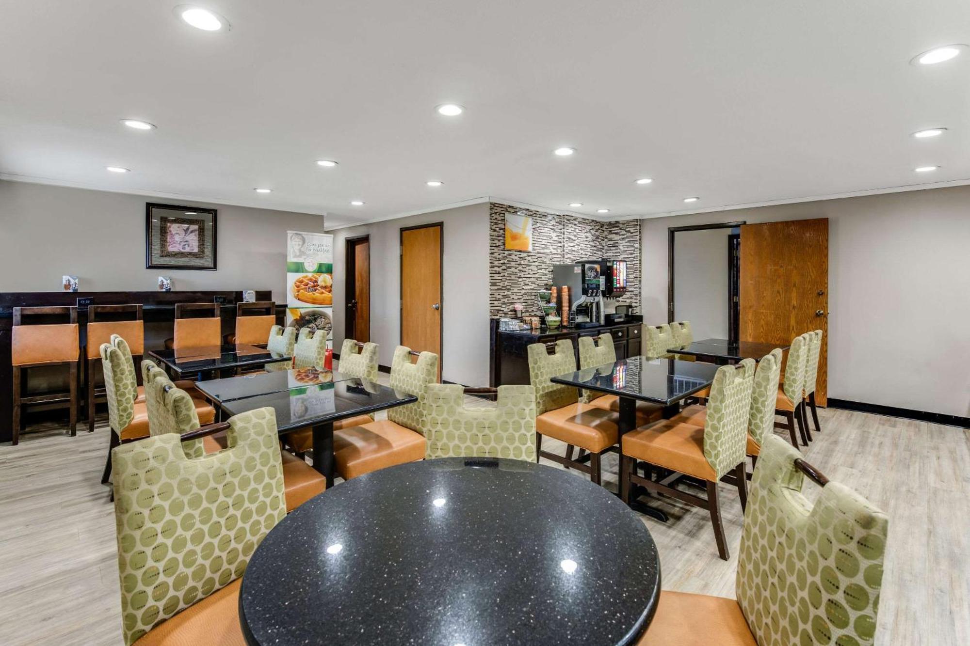 Quality Inn Merriam Kansas City Dış mekan fotoğraf