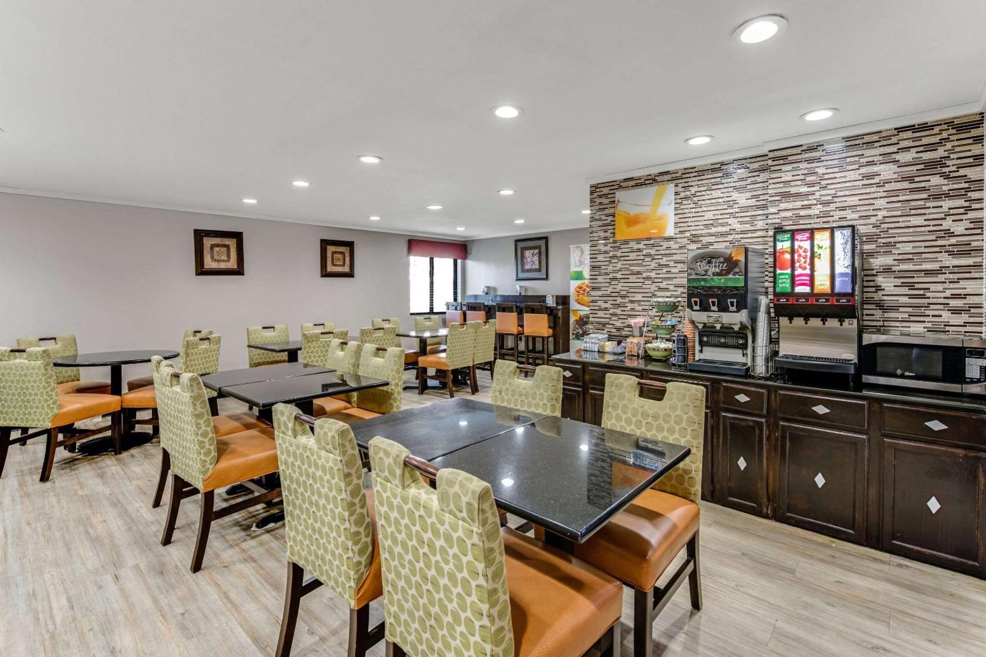 Quality Inn Merriam Kansas City Dış mekan fotoğraf
