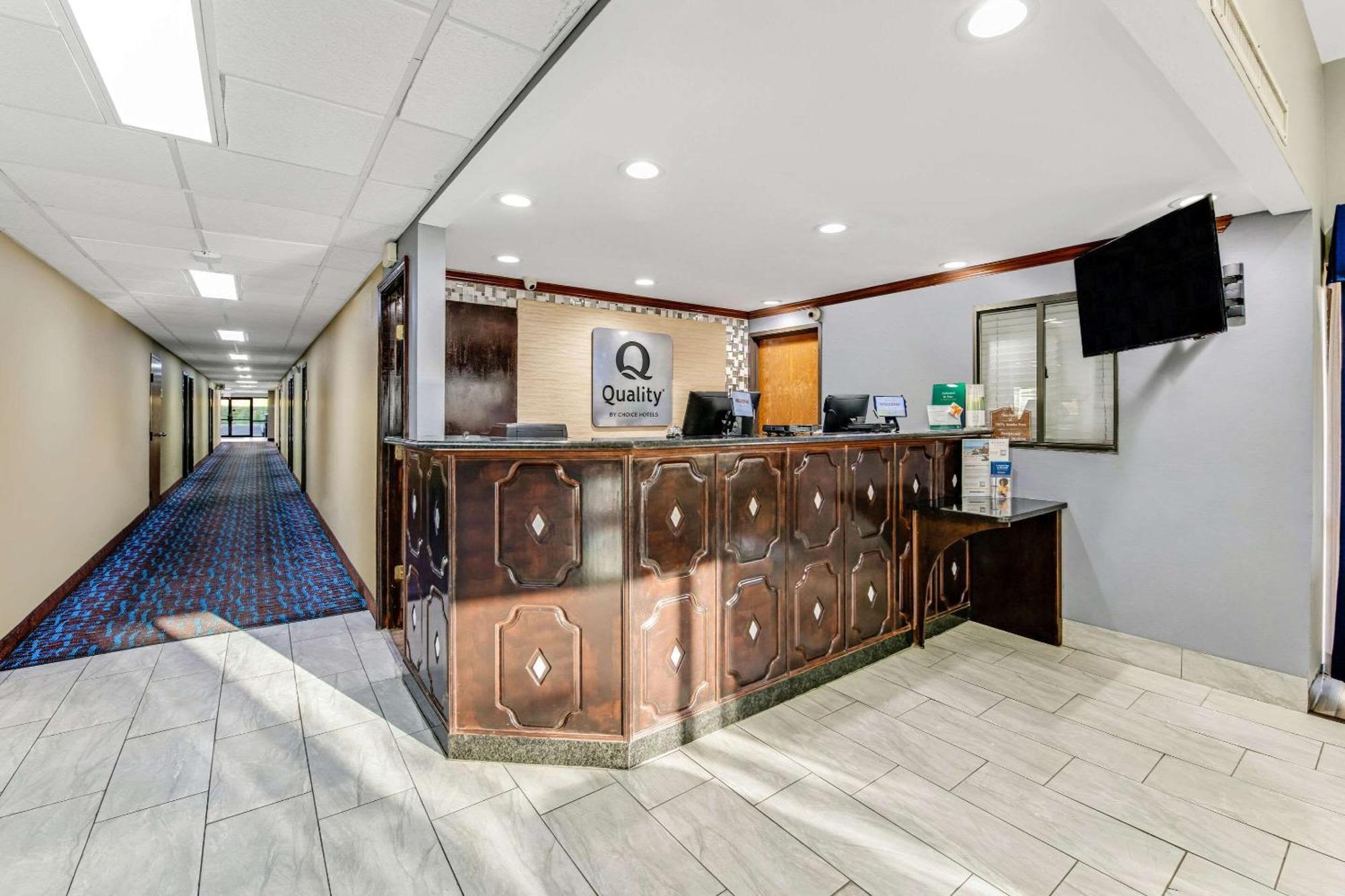 Quality Inn Merriam Kansas City Dış mekan fotoğraf